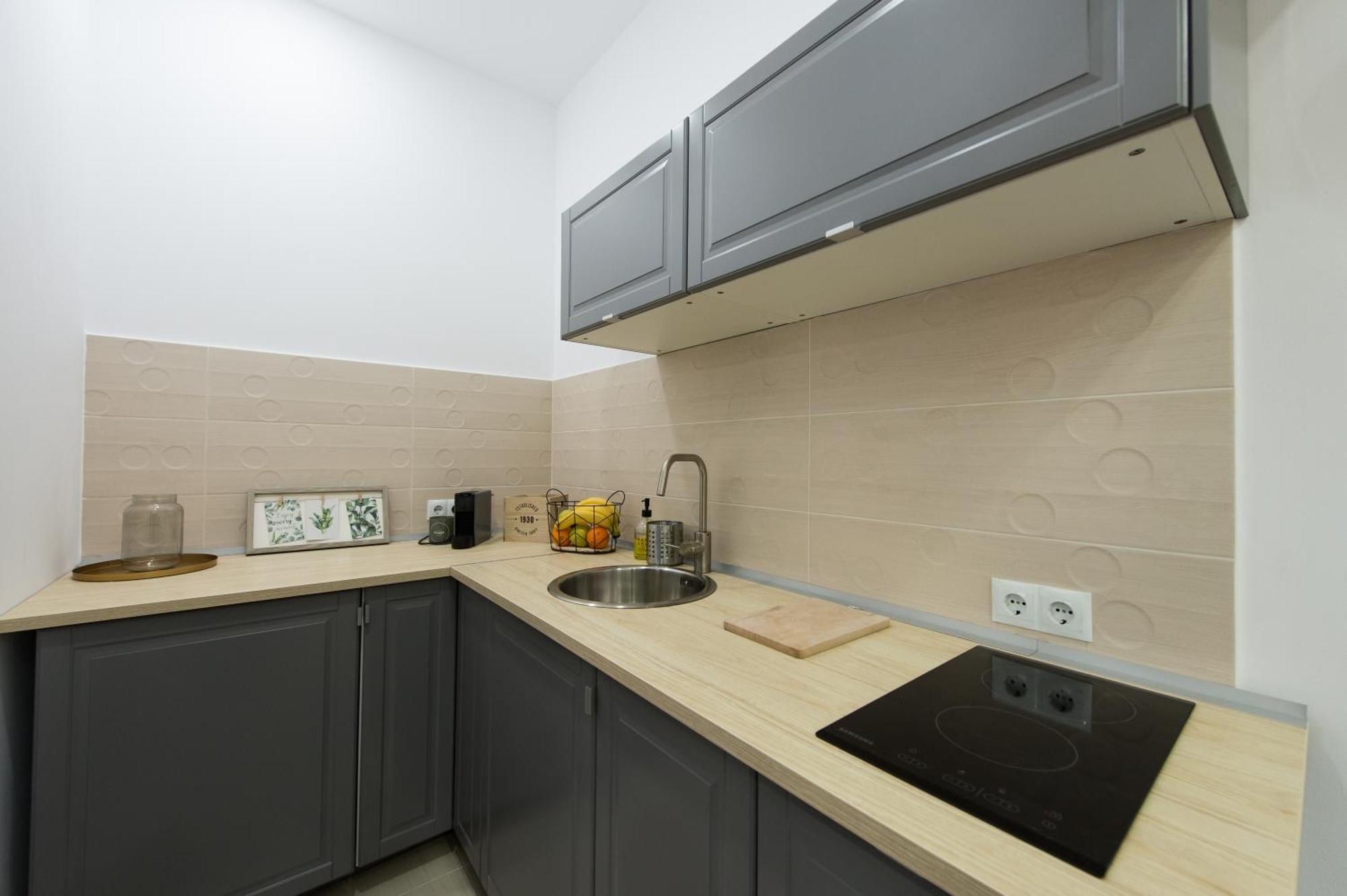Gorgeous Brasov Flat With Patio And Mountain Views Apartment Екстериор снимка